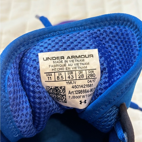 NWOT Under Armour Bandit 3 Women's Size 11 - Picture 5 of 8